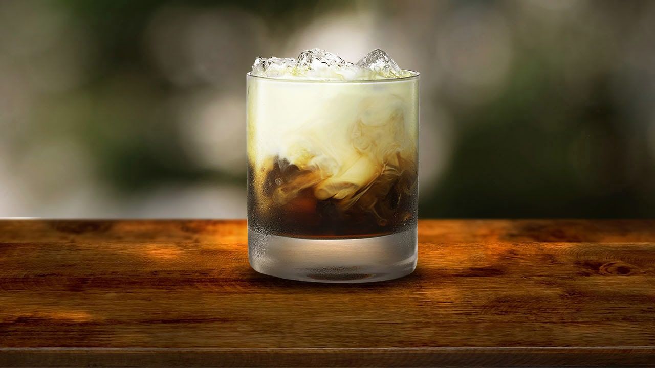 Kahlua Irish white russian cocktail