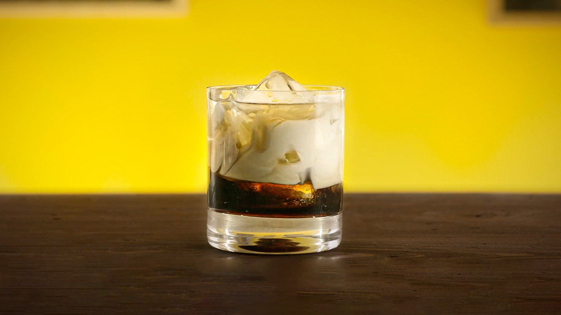 Kahlua mexican white russian cocktail