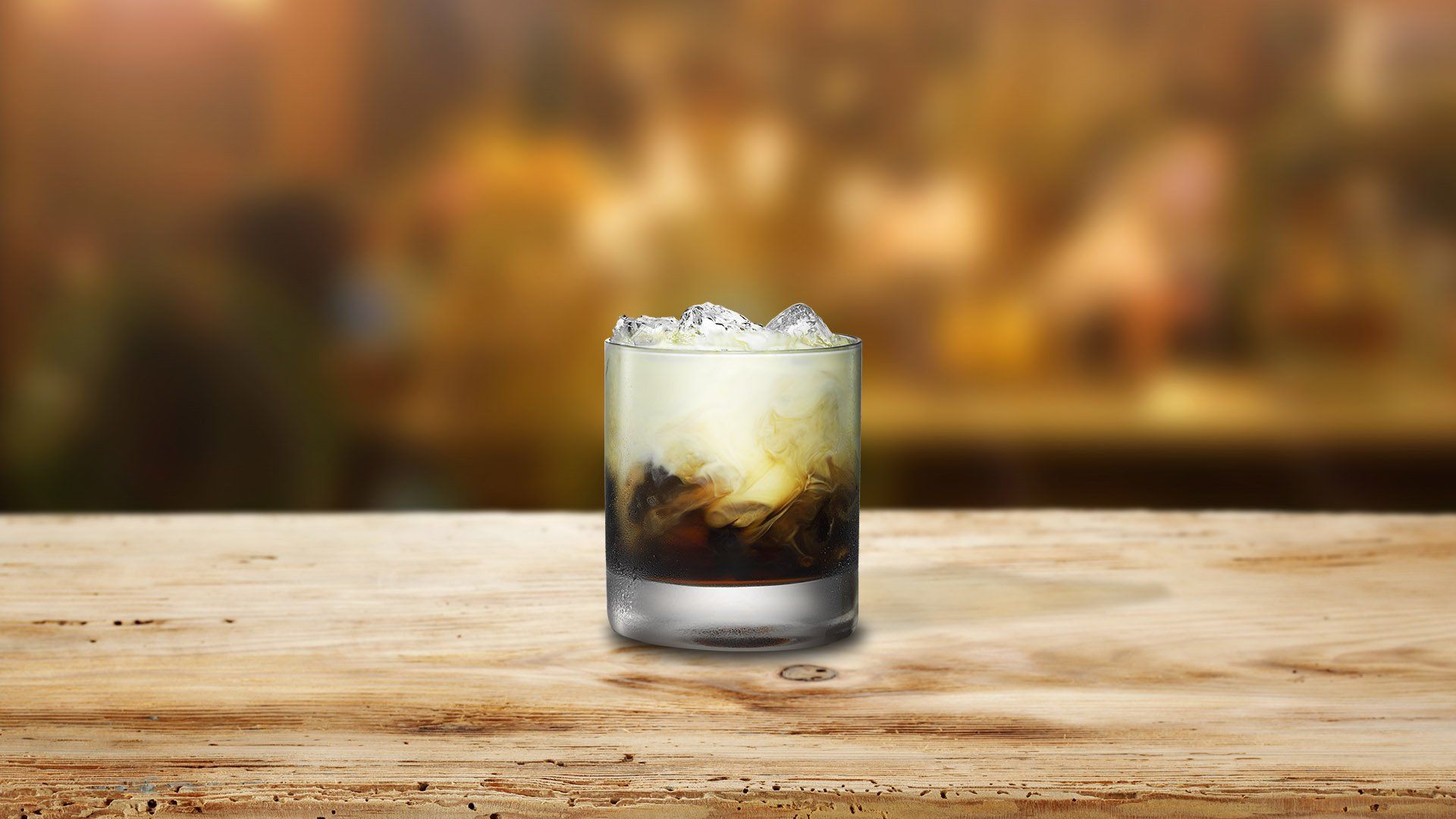 Kahlua pumpkin spice white Russian cocktail